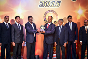 Receiving award for the Best Sinhala Website