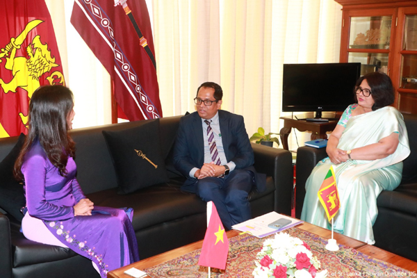 Parliament of Sri Lanka - News - The Vietnamese Ambassador meets the ...